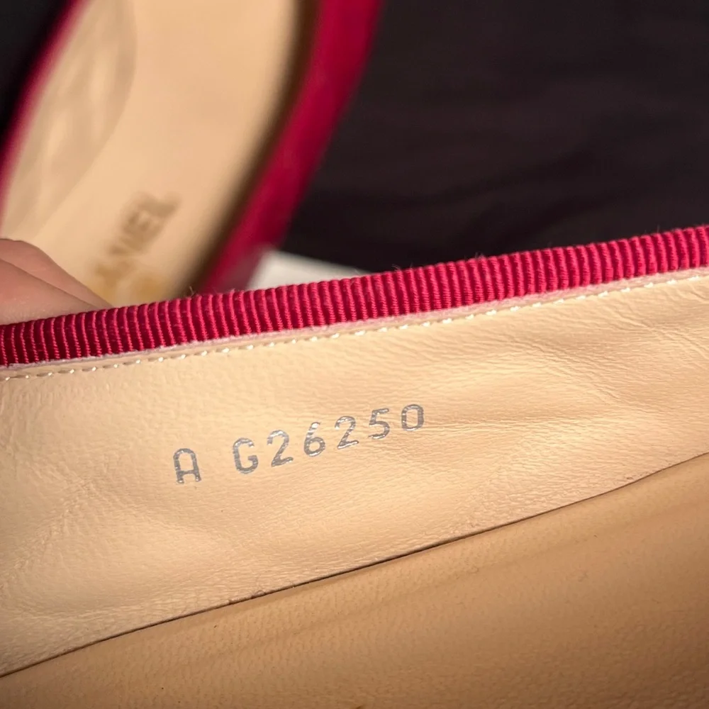 CHANEL Burgundy Patent Leather Flats - Picture 8 of 9